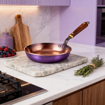 🟤 Vintage Copper Frying Pan With Wooden Handle — A Timeless Cooking Essential Combining Classic Craftsmanship & Modern Kitchen Elegance