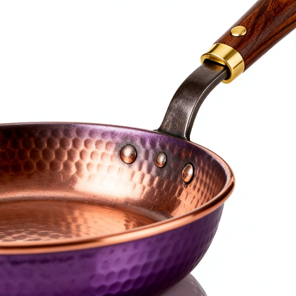 🟤 Vintage Copper Frying Pan With Wooden Handle — A Timeless Cooking Essential Combining Classic Craftsmanship & Modern Kitchen Elegance